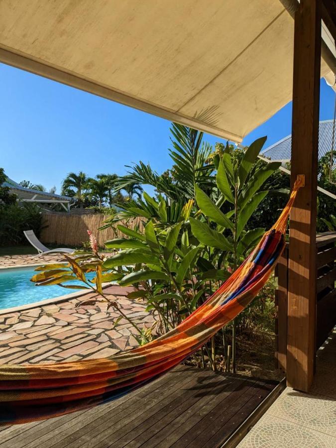 Charmante Villa Creole Climatisee, Jardin Tropical Et Piscine Prives Lamentin Exterior photo
